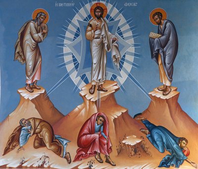 Fresko i hellig kors kirke, Pedoulas. Forvandlingen, Kristus forvandler mellem Elias og Moses, der holder lovens tavler. For deres fødder, apostlene Jakob, Johannes og Peter 20150510, Pedoulas, Cypern af Unbekannt