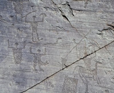 Italien, Lombardiet Region, Valcamonica, Nærbillede af klippetegninger i Naquane National Park af Benjamin Baud
