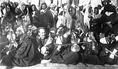 Jødiske musikere i Marokko, ca. 1900 (photolitho) af Unbekannt