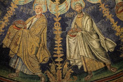 Mosaik af loftet i Baptistery of Neon. Detalje af processionen af de tolv apostle, der fortsætter rundt om midtmosaikken i to retninger, og slutter med, at Sankt Peter møder Sankt Paulus. 5. århundrede, Ravenna, Italien. Registreret som UNESCO World Heri af Unbekannt