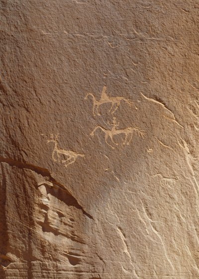 Stengraveringer, Ledge Ruin, Canyon de Chelly National Monument, Arizona, USA af William M. Timlin