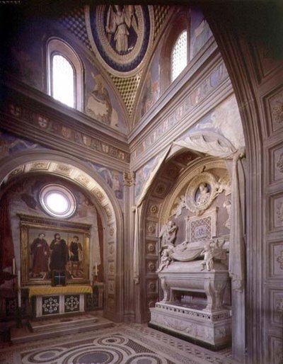 Portugals kardinals kapel, detalje af alteret og graven af Antonio Rossellino (1427-79) (foto) af Unbekannt