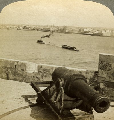 Cannon, Morro Castle, Havana, Cuba. af Underwood and Underwood