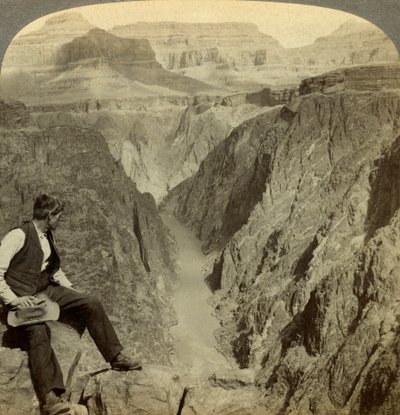Colorado River, Grand Canyon, Arizona, USA. af Underwood and Underwood