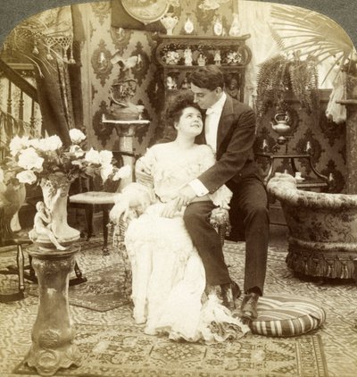 George beundrer Ethels smukke teint. af Underwood and Underwood