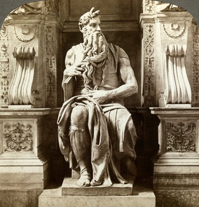 Michelangelos statue af Moses, San Pietro-kirken i Vincoli, Rom, Italien. af Underwood and Underwood