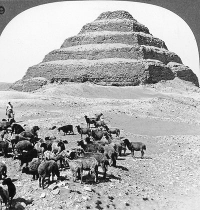 Pyramiden i Sakkarah, Egypten, 1905. af Underwood and Underwood
