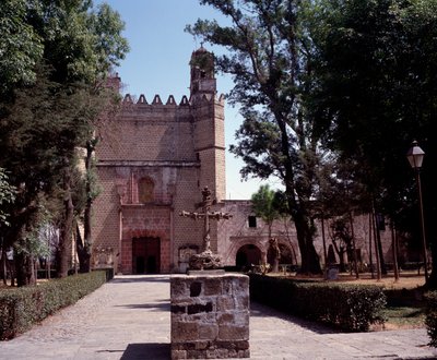 Art Mexico: udsigt over Augustinerklosteret (klosteret San Augustin Acolman) fra 1571. Korset er lavet af Tequitquis oprindelige kunstnere. Mexico. Acolman af Unknown artist