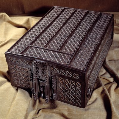 Kassette indeholdende Amiens-traktaten fra 1527 bruges til hestetransport (alliance mellem Henrik VIII og Francois I mod Charles V). Paris, Nationalarkivet af Unknown artist