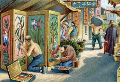 Kinesiske plumassier arbejder på gaden: de laver paneler eller skærme ved hjælp af en nål og fjer. Kromolitografi af det 19. århundrede af Unknown artist