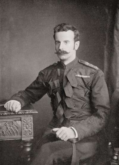 Generalløjtnant Douglas Mackinnon Baillie Hamilton Cochrane, 12. jarl af Dundonald, fra bogen South Africa and the Transvaal War af Louis Creswicke, pub. 1900 af Unknown