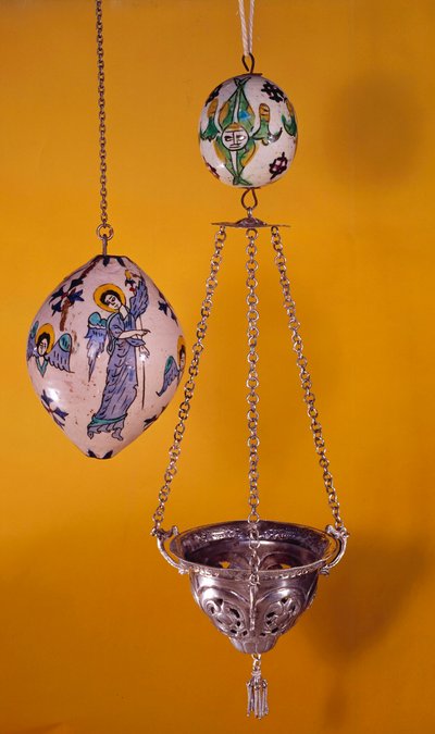Orientalsk kunst: polykrome fajancekugler med engle. Paris fra det 19. århundrede, armensk museum af Unknown artist
