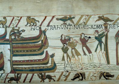 Erobringen af England af hæren af hertugen af Normandiet Vilhelm Erobreren (1027-1087): knapt byggede skibe sættes til søs Detalje af Bayeux-tapetet eller Broderi af Dronning Mathilde af Unknown artist