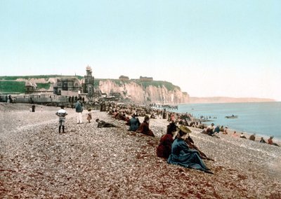 Udsigt over stranden og kasinoet i Dieppe. Fotokrom v. 1890. af Unknown artist