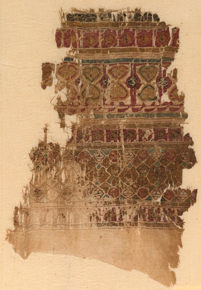 Fragment af tekstil i Tiraz-stil af Unknown artist
