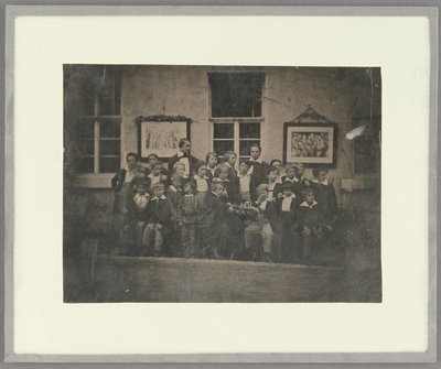 [Gruppeportræt af skoledrenge og deres lærer, Nordtyskland]. af Unknown artist