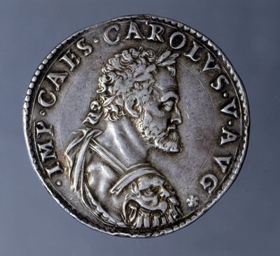 Møntpræget i navn og billede af kejser Karl V (1500-1558). af Unknown artist