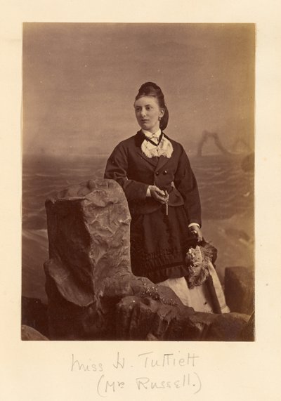 Frøken H. Tuttiett (fru Russell) af Unknown artist