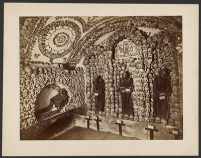 [Ossuarium i en kapucinerkirke i Rom]. af Unknown artist