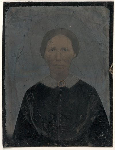 [Portræt af kvinde] af Unknown artist