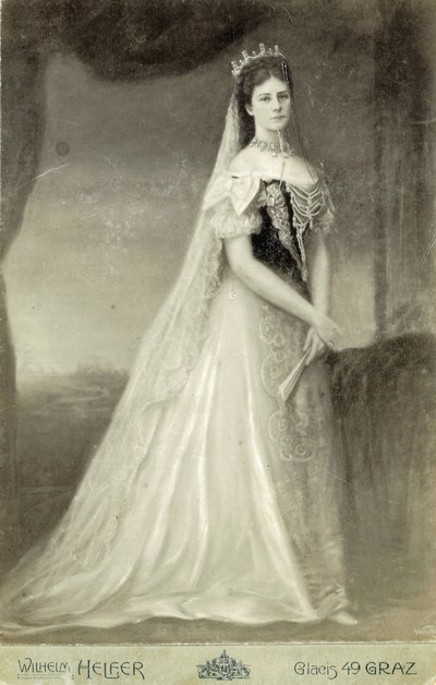 Elisabeth, kejserinde af Østrig og dronninggemalinde af Ungarn (24. december 1837 - 10. september 1898) (foto) af Unknown photographer