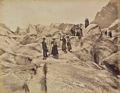 Vandrere på isen "Mer de Glace" på Mont Blanc, Chamonix, Frankrig af Unknown photographer