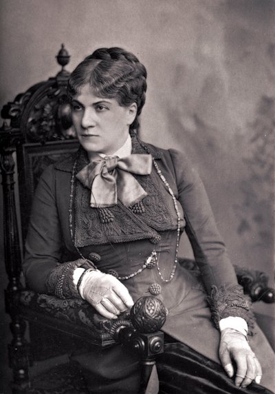 Mme Alix-Marie PASCA (1836-1906) - Portræt af Alix Pasca (1835-1914), fransk komiker. Fotografering sidst i det 19. århundrede. af Unknown photographer