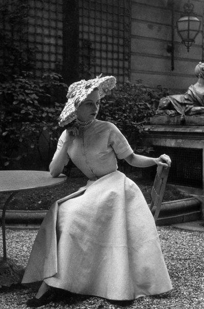 Mode Dior i 1948: Robe "New Look" de Christian Dior (foto) af Unknown photographer