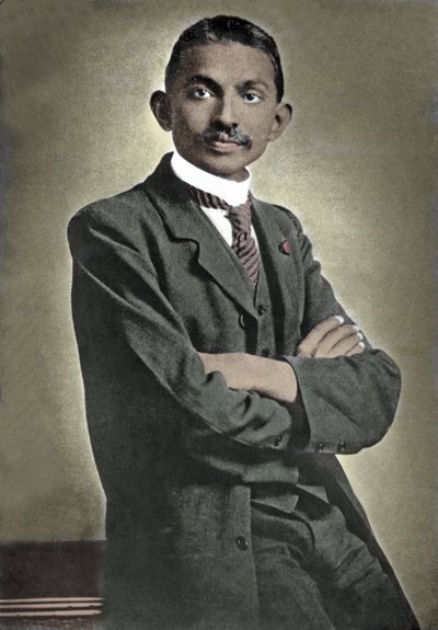Portræt af den politiske leder Mohandas Karamchand Gandhi (1869-1948) kendt som Mahatma, indisk politisk og åndelig leder af Unknown photographer