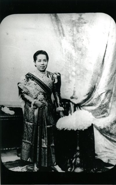 Dronning Saovabha Phongsri, ca. 1880 (s/h-foto) af Unknown photographer