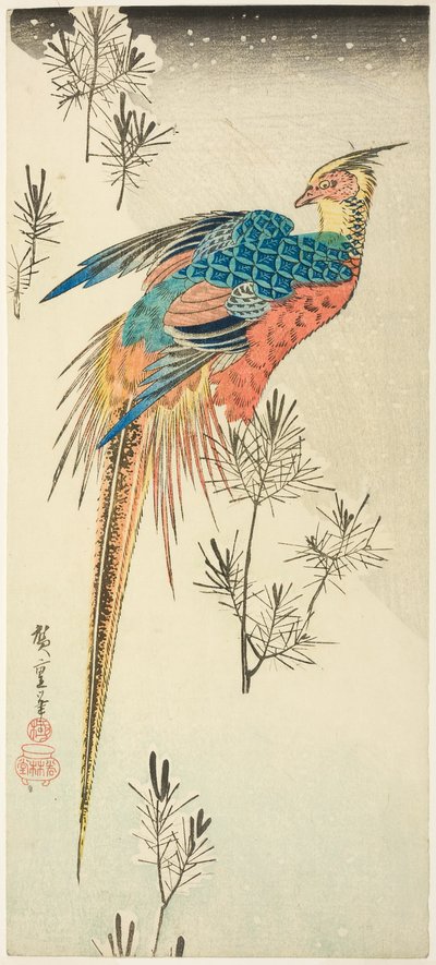 En guldfasan oppe på en stejl sneklædt bjergskråning blandt små fyrretræer af Utagawa Hiroshige