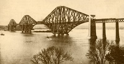 The Forth Bridge, 1930. af Valentine and Sons Ltd