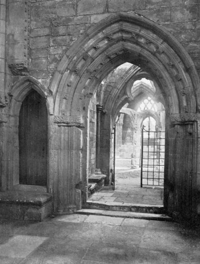 Veranda til kapitelhuset, Elgin Cathedral, Skotland, 1924-1926 af Valentine and Sons Ltd