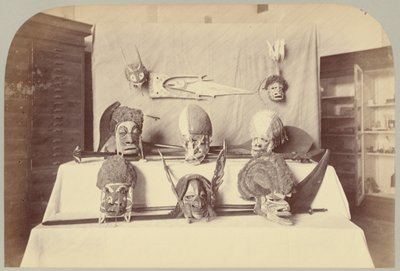 Pl. XIV. Masker osv.: Salomonøerne af Victor Prevost, Gaston L. Feuardent and Co., New York