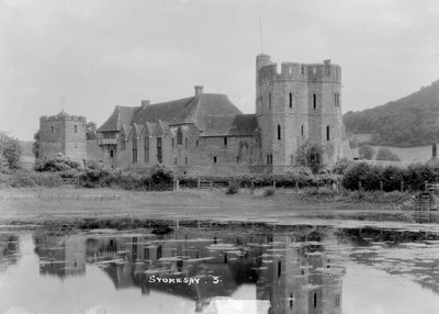 Stokesay Castle, Shropshire, c1930 af WA Call