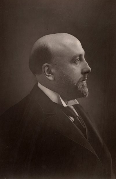 ""Alexander Campbell Mackenzie (1847-1935) skotsk komponist og dirigent. Rektor ved Royal Academy of Music, London (1887-1924). (woodburytype) af W. and D. (after) Downey