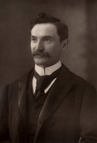 ""Solomon Joseph Solomon (1860-1927) engelsk portræt- og vægmaler. I Første Verdenskrig introducerede han brugen af Camouflage i den britiske hær. (woodburytype) af W. and D. (after) Downey