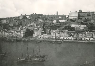 Panorama over byen Porto, Portugal, 1895. af W and S Ltd