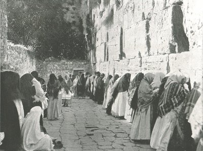 Grædemuren, Jerusalem, Palæstina, 1895. af W and S Ltd