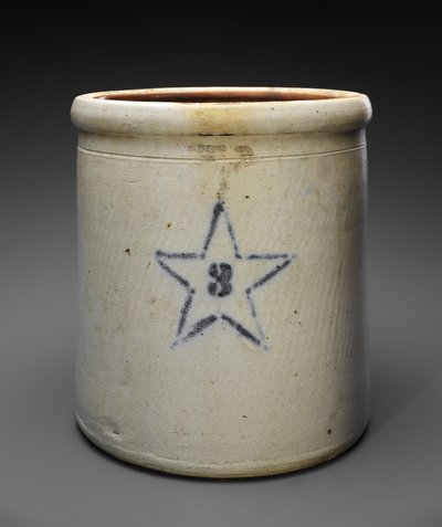 Three Gallon Crock, ca. 1909-1915 (bristolglaseret stentøj med stencileret kobolt) af Weller and Wagner Co. Newton