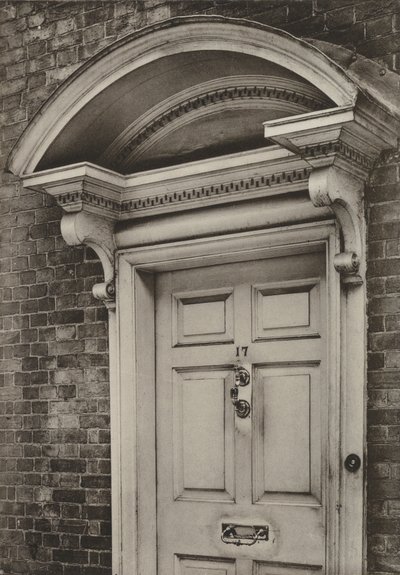 Doorway, The Causeway, Horsham, Sussex (s/h-billede) af William Galsworthy Davie
