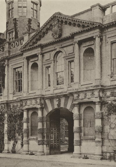 Doorway, The Gateway, Castle Ashby, Northants (s/h-billede) af William Galsworthy Davie