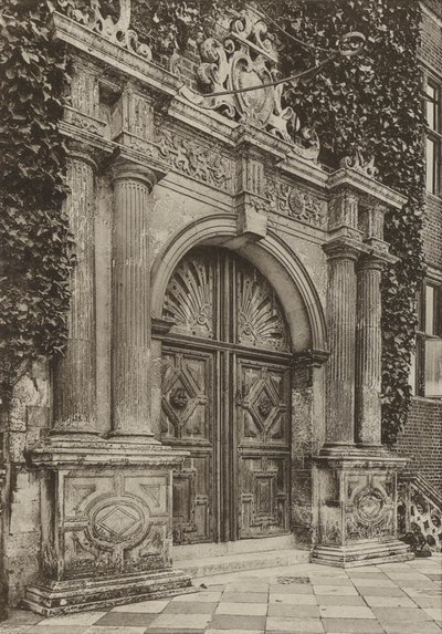 Doorway, The North Doorway, Hatfield House, Herts (s/h-billede) af William Galsworthy Davie