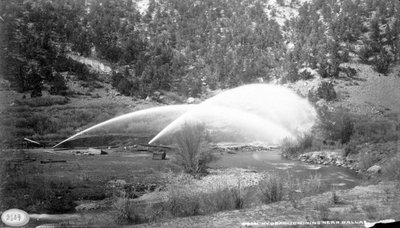 Hydraulisk minedrift nær Dallas, ca.1882-1900 af William Henry Jackson