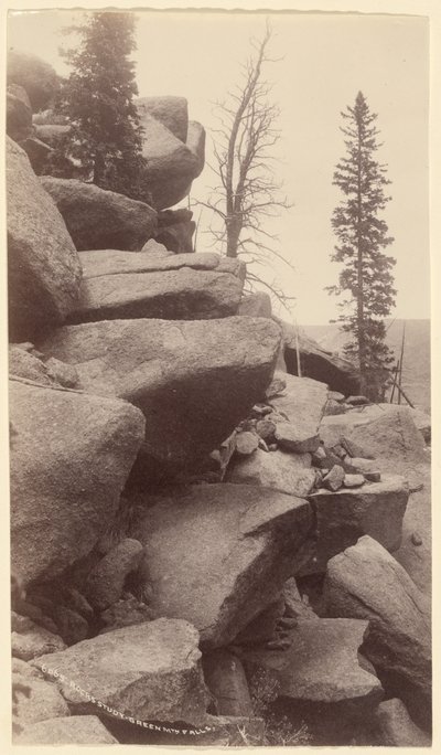 [Undersøgelse af klipper, Green Mountain Falls, Colorado] af William Henry Jackson