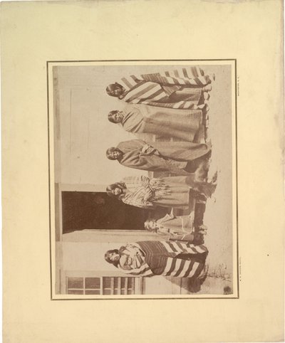 Gruppe på fem indianske kvinder med ung pige og baby, 1871 (sepia-billede) af William Hicks Jackson