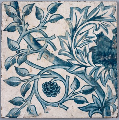 Blåt blomstermotiv. Tegl, 1870