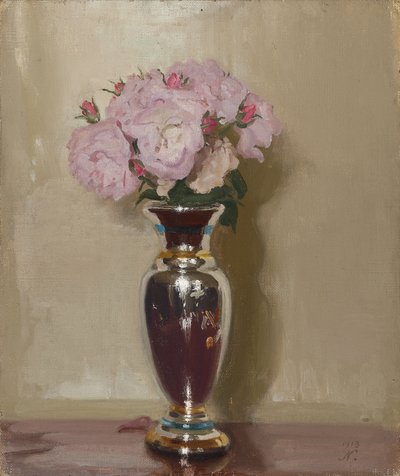 Lyserøde roser i en sølvglansvase af William Nicholson
