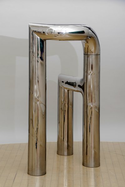 To mitre, Tripod Series IV af William Pye