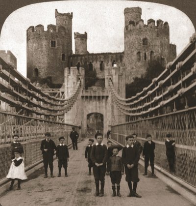 Conway, Wales, middelalderborg og bro, 1901. af Works and Sun Sculpture Studios